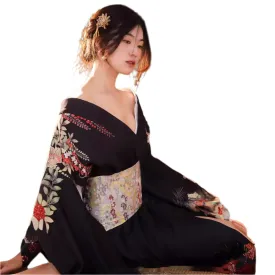 Elegant Black Floral Kimono Robe - Traditional Japanese Women's Attire
