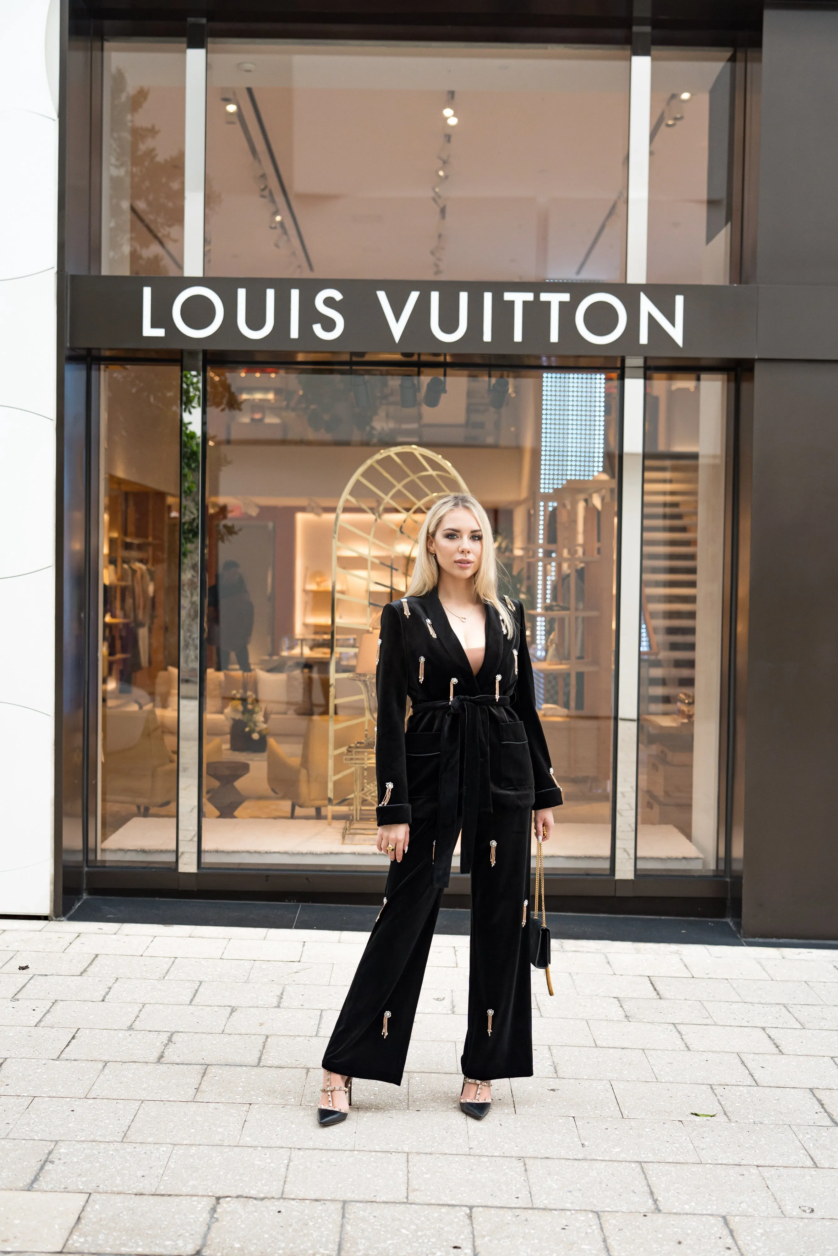 Embellished Crystals Velvet Blazer & Pants Suit Set