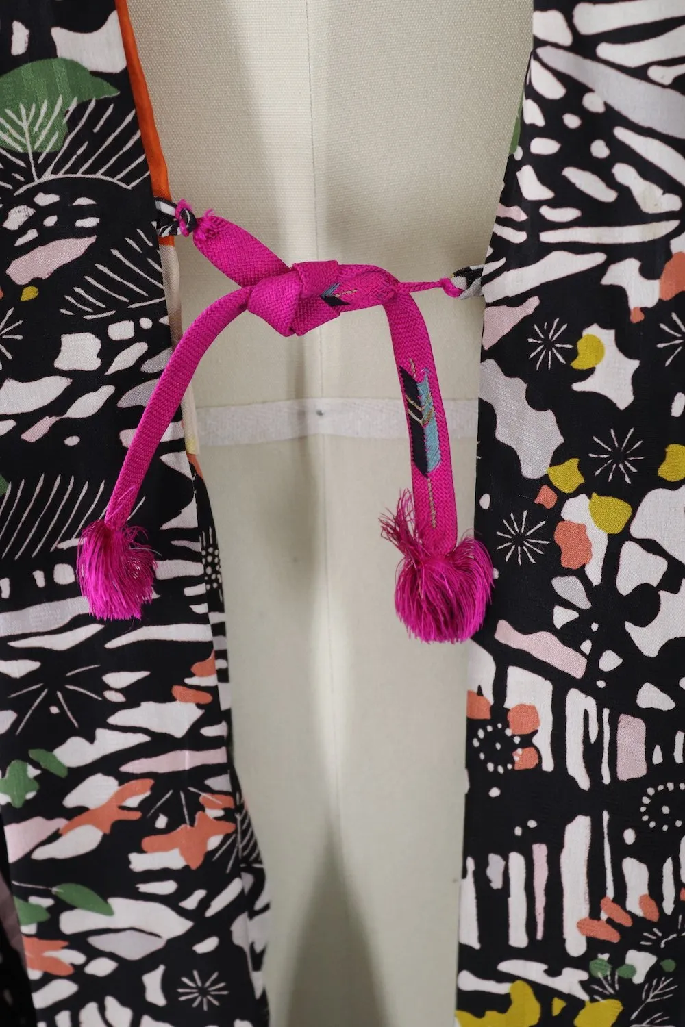 Vintage 1940s Silk Kimono Cardigan Jacket / Abstract Floral