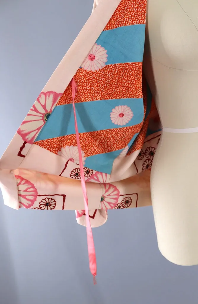 Vintage Kimono Cardigan / Pale Pastel Pink Mod Floral Print