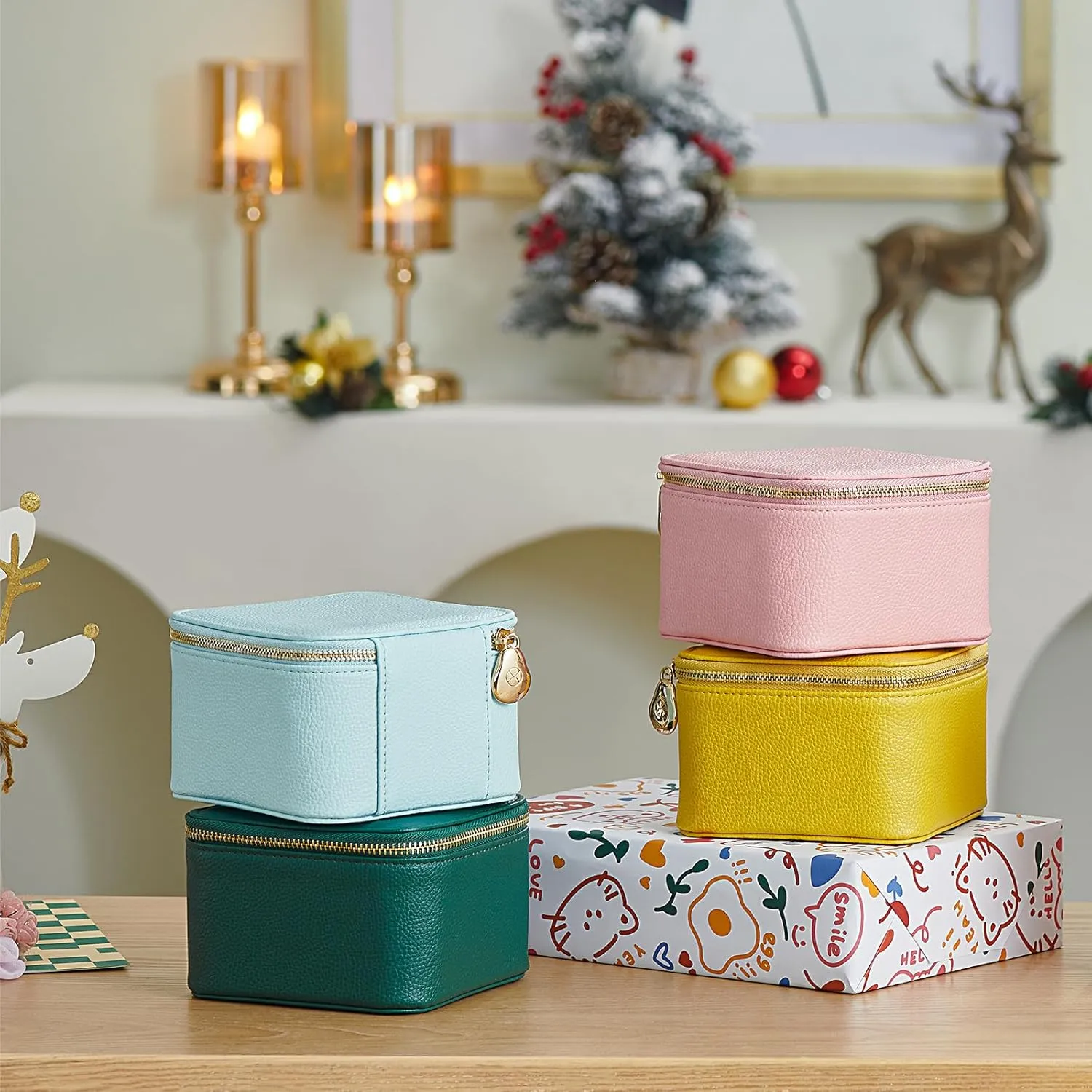 Vlando Travel Jewelry Box for Women,Faux Leather Jewelry Case with 6 Velvet Jewelry Zipper Pockets,Gift Ideas for Women Wife Earrings Necklace Rings Storage Boxes(Strawberry Pink)